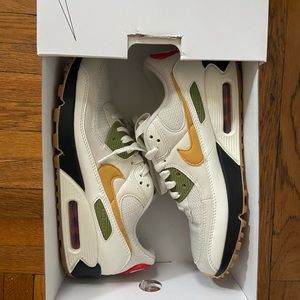 Nike Airmax 90 one-of-a-kind Custom colors - 8.5